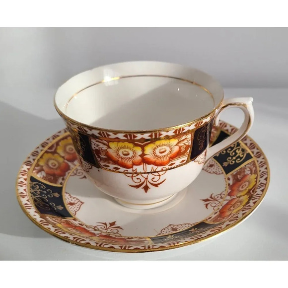 Colclough‎ Genuine Bone China Teacup and Saucer Set - Picture 3 of 8